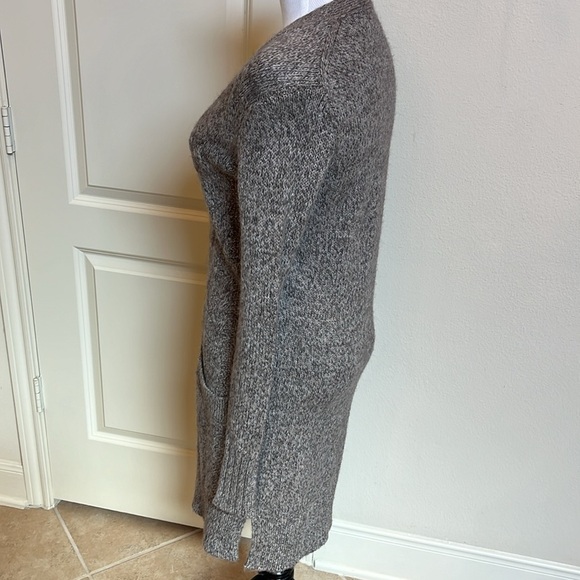 Ann Taylor long sweater - Picture 2 of 11